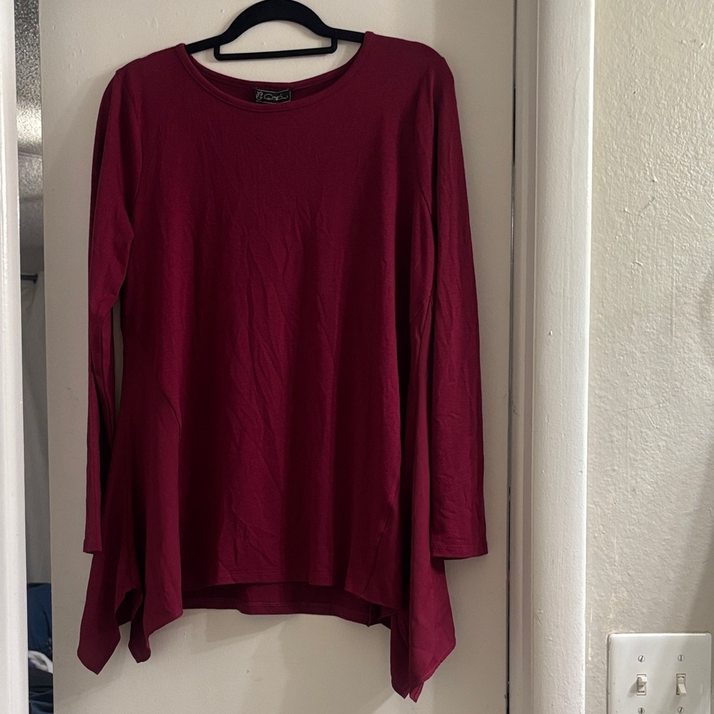 NWT DG2 by Diane Gilman Deep Red Long Sleeve Top